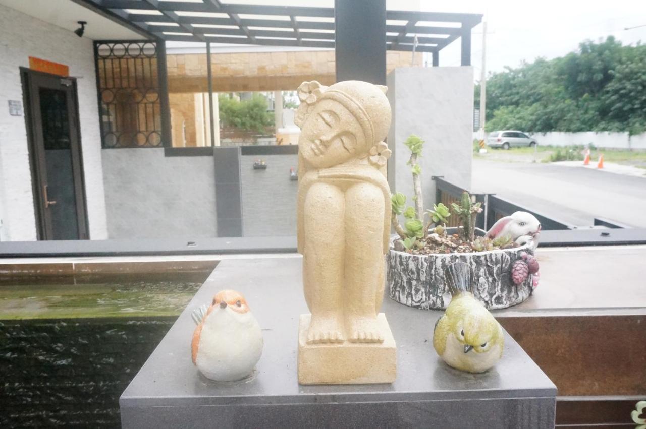 Holby No.8 Elevator Homestay Taitung Exterior photo